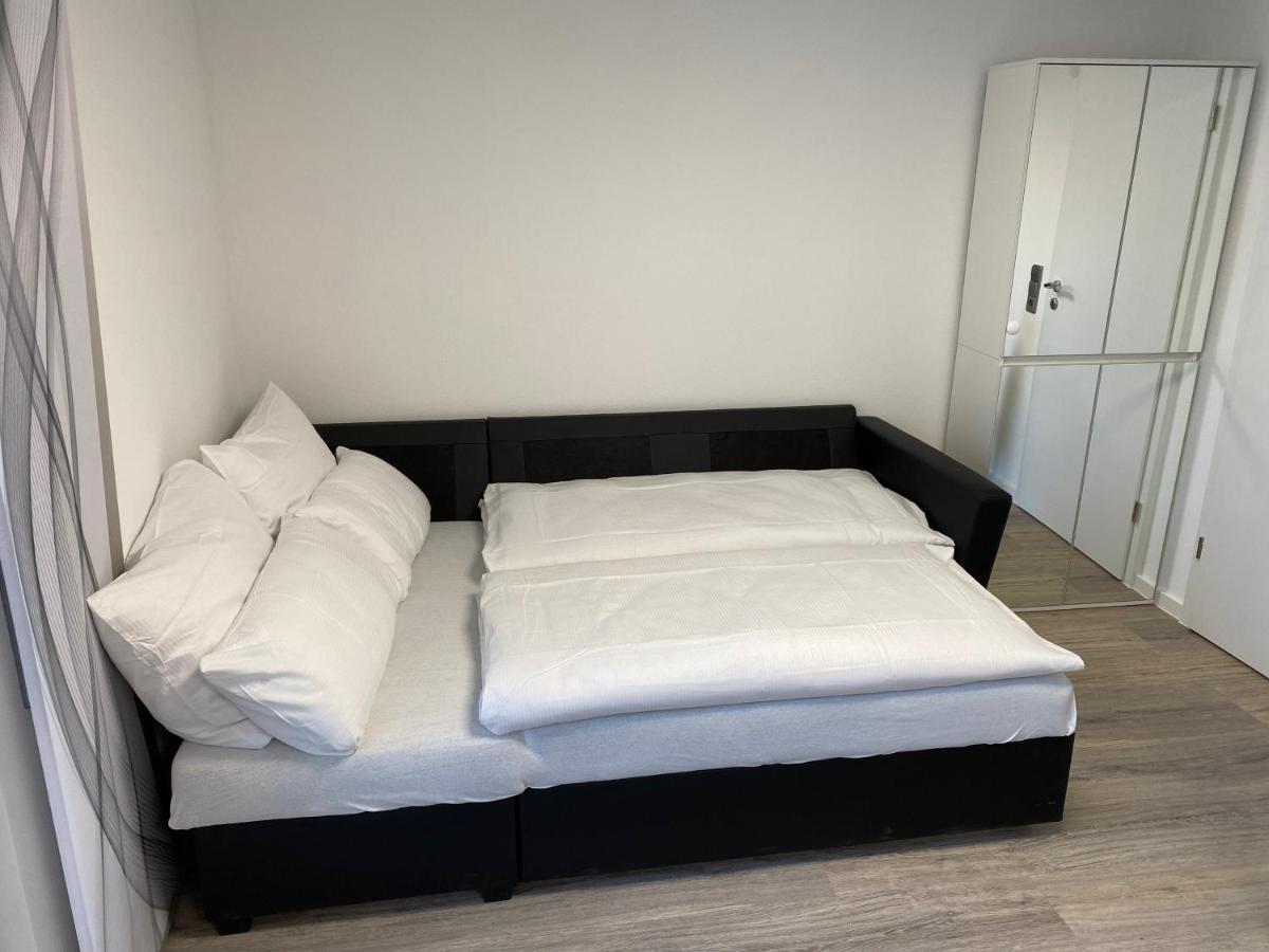 1,5 Zimmer Apartment In S-Bahn Naehe, 35 Qm, Max 4 Pers, Zentral, Private Terasse, Internet 250 Mbit Gaertringen Exterior photo